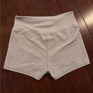 Alo Yoga Alosoft Aura Short Grey Medium